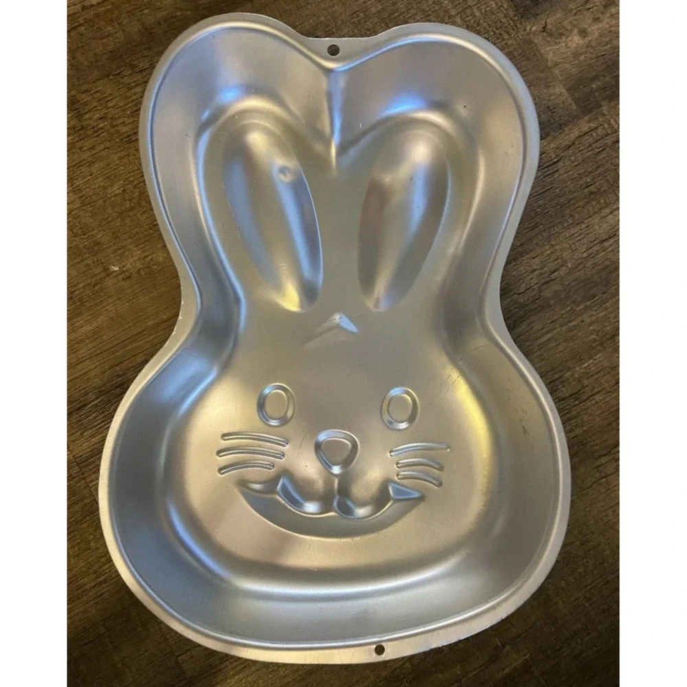 Wilton Cake Pans Lot Of 5 Seasonal Nascar Bunny Football Witch Butterfly Vintage
